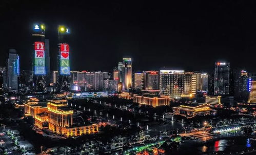 昨天邓超 杨钰莹来南昌了,还向大家推介江西的美景与美食